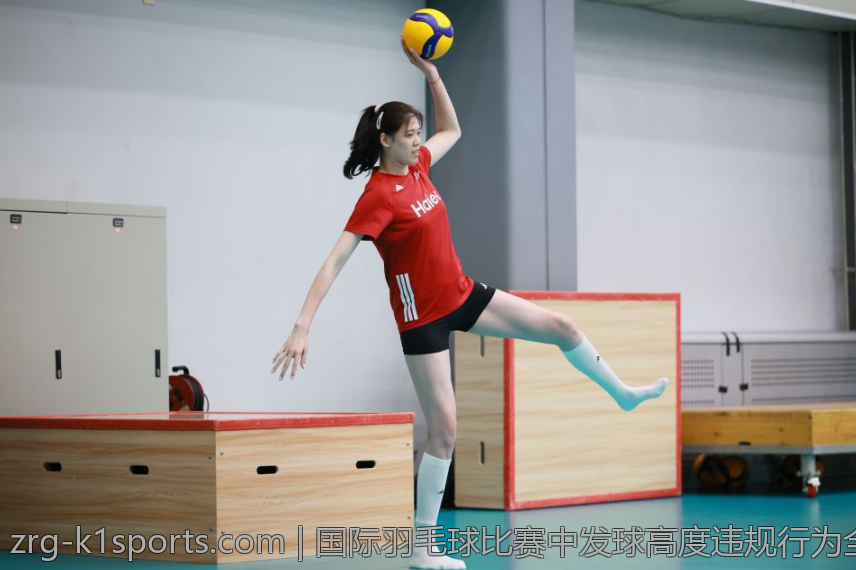 国际羽毛球比赛中发球高度违规行为全面解析