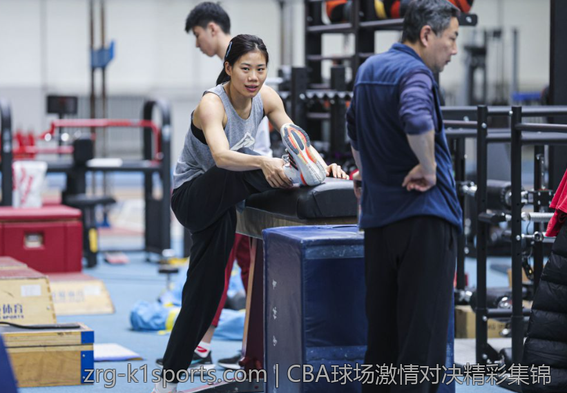 CBA球场激情对决精彩集锦